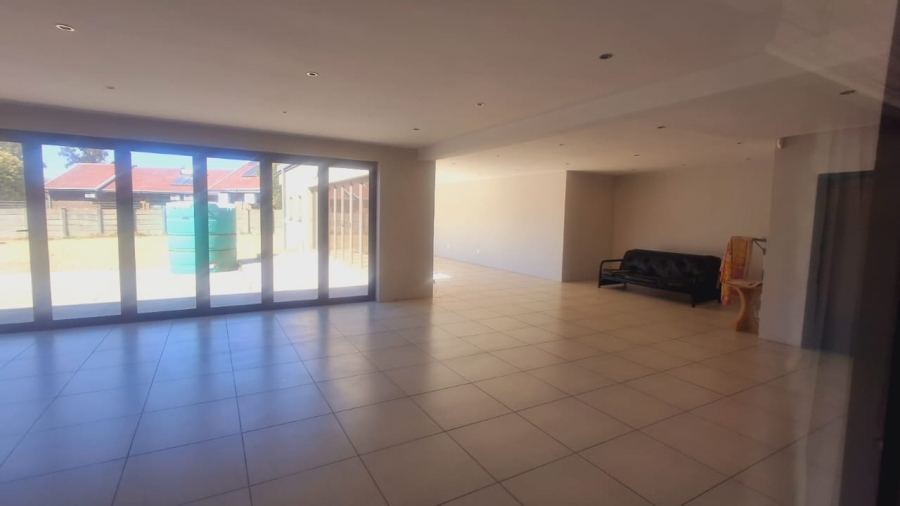 3 Bedroom Property for Sale in Vaalpark Free State